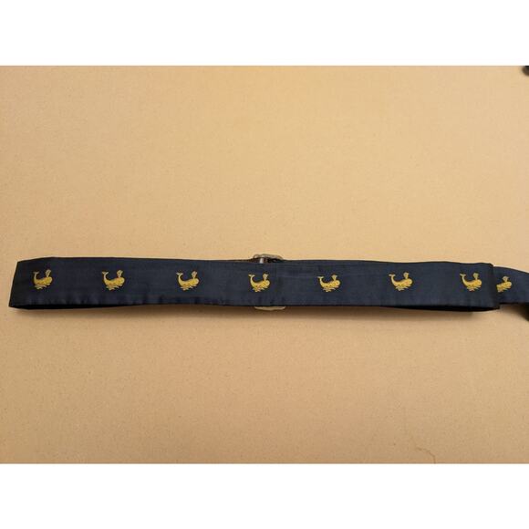 Brooks Brothers‎ Embroidered Leather Tab D Ring Belt Whale Print Medium Nautical - Picture 5 of 5